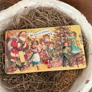 Vintage Inspired Heidel Merry Christmas Tin Box